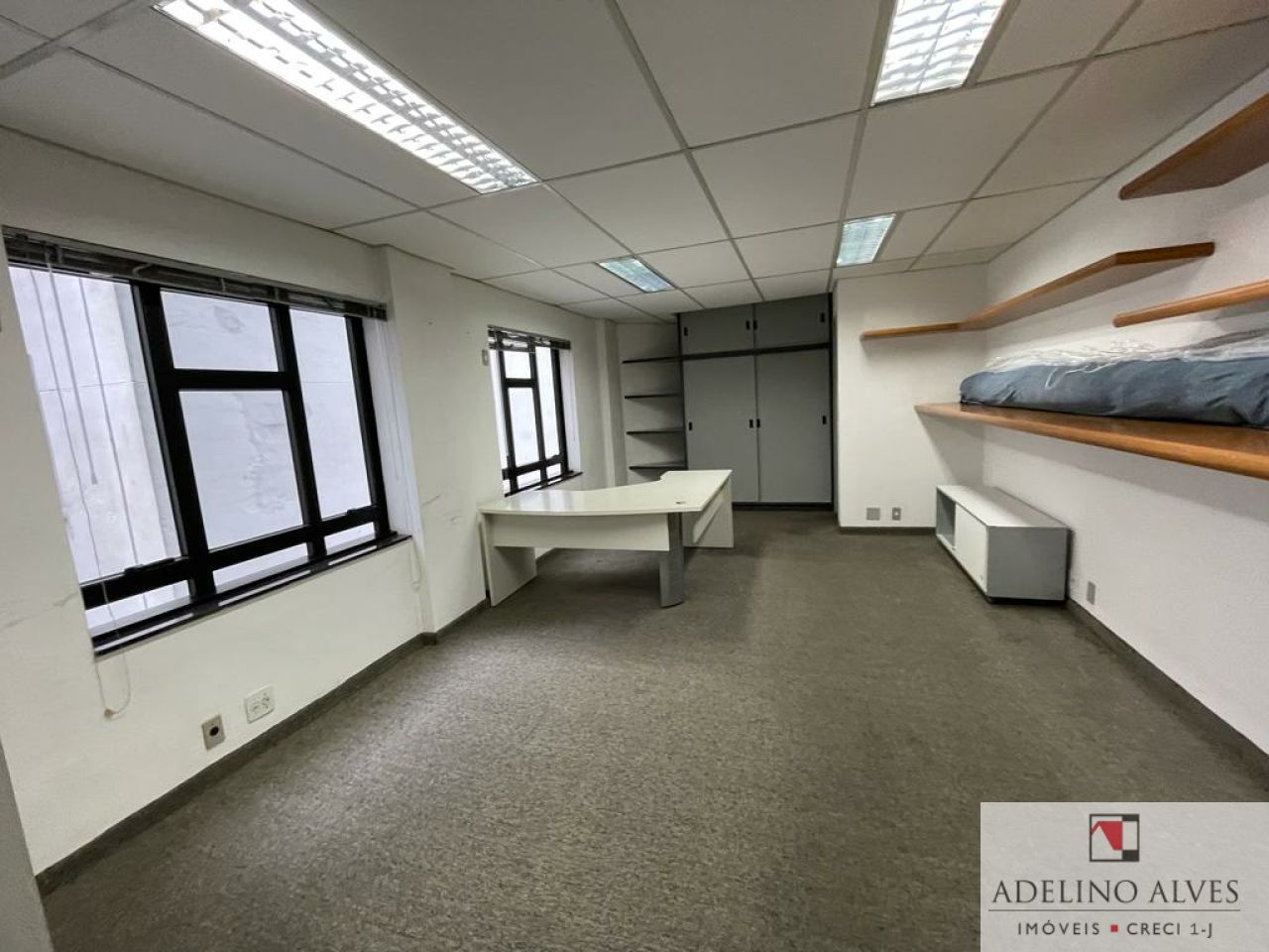 Conj. Comercial para Venda - CONSOLAÇÃO