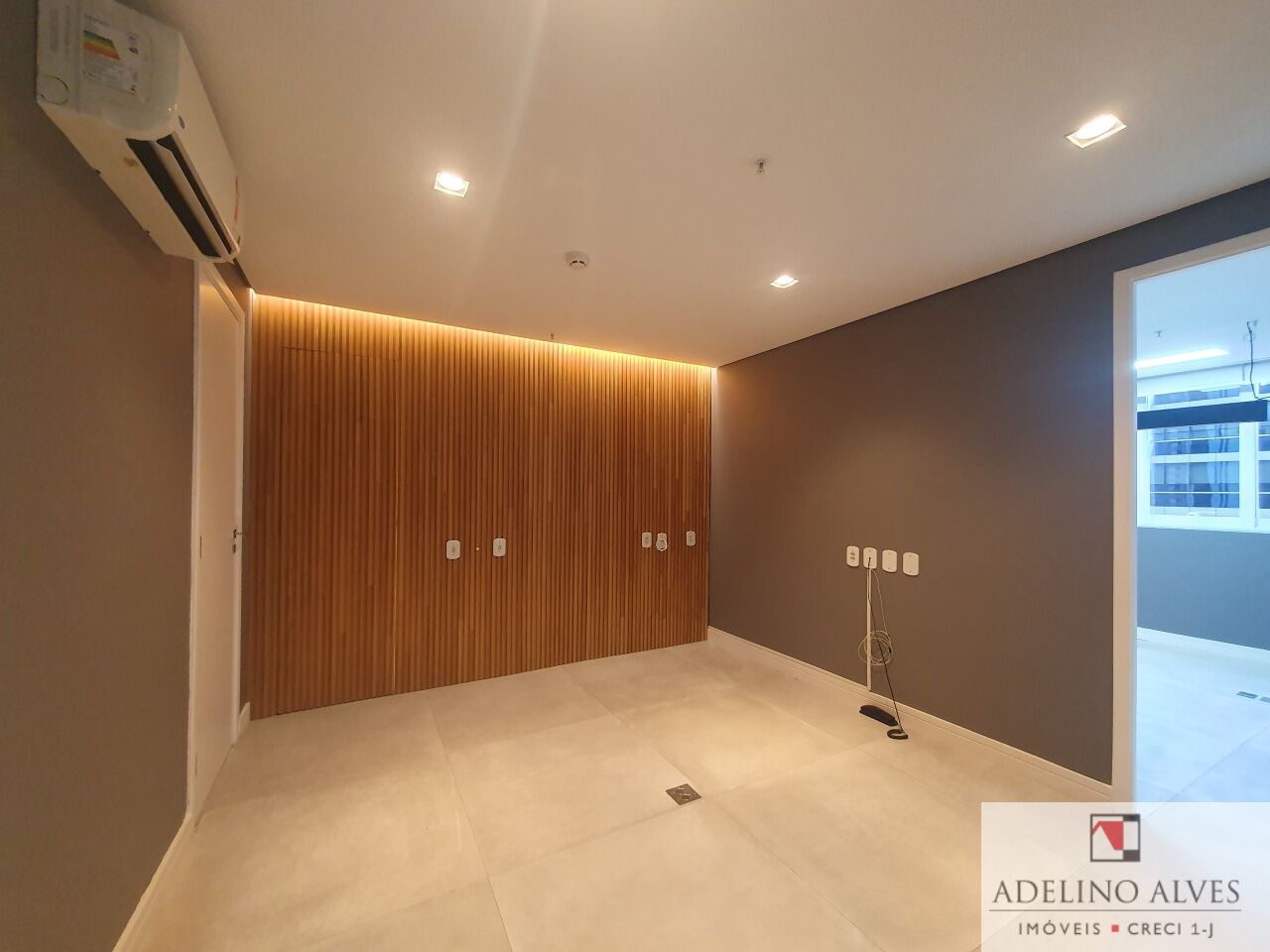 Conj. Comercial para Locação - BROOKLIN