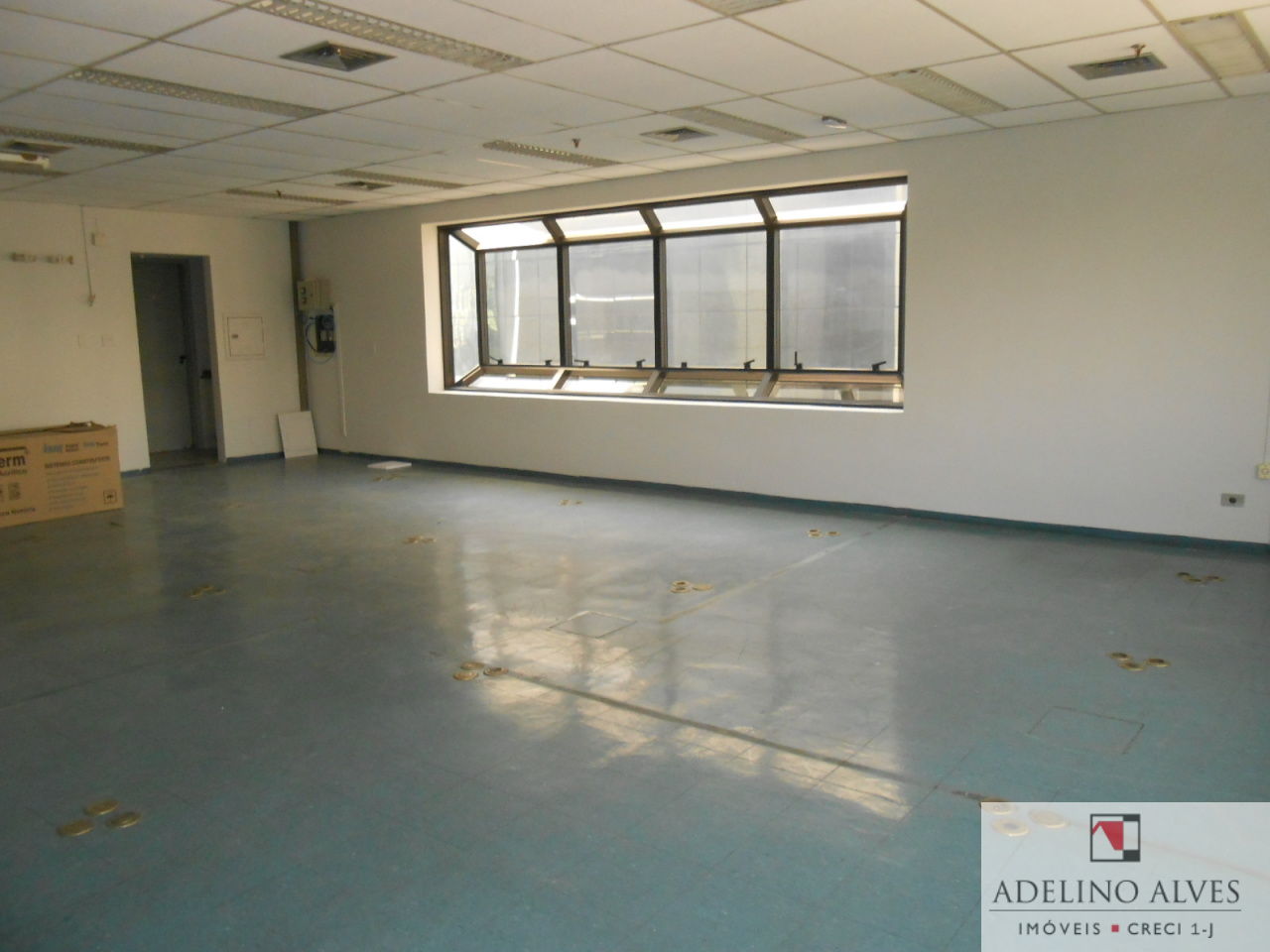 Conj. Comercial para Venda - ÁGUA BRANCA