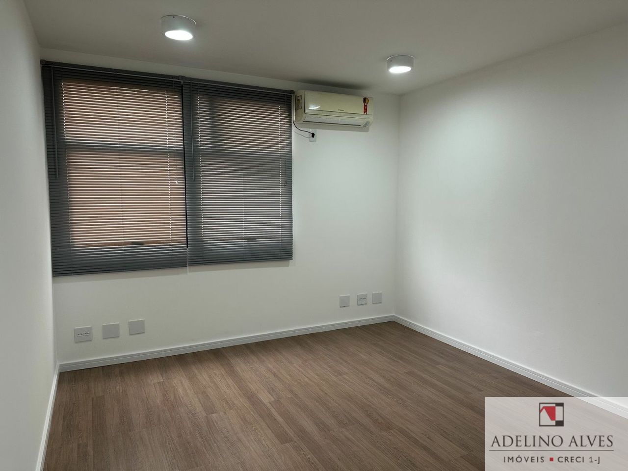 Conj. Comercial para Venda - MOEMA