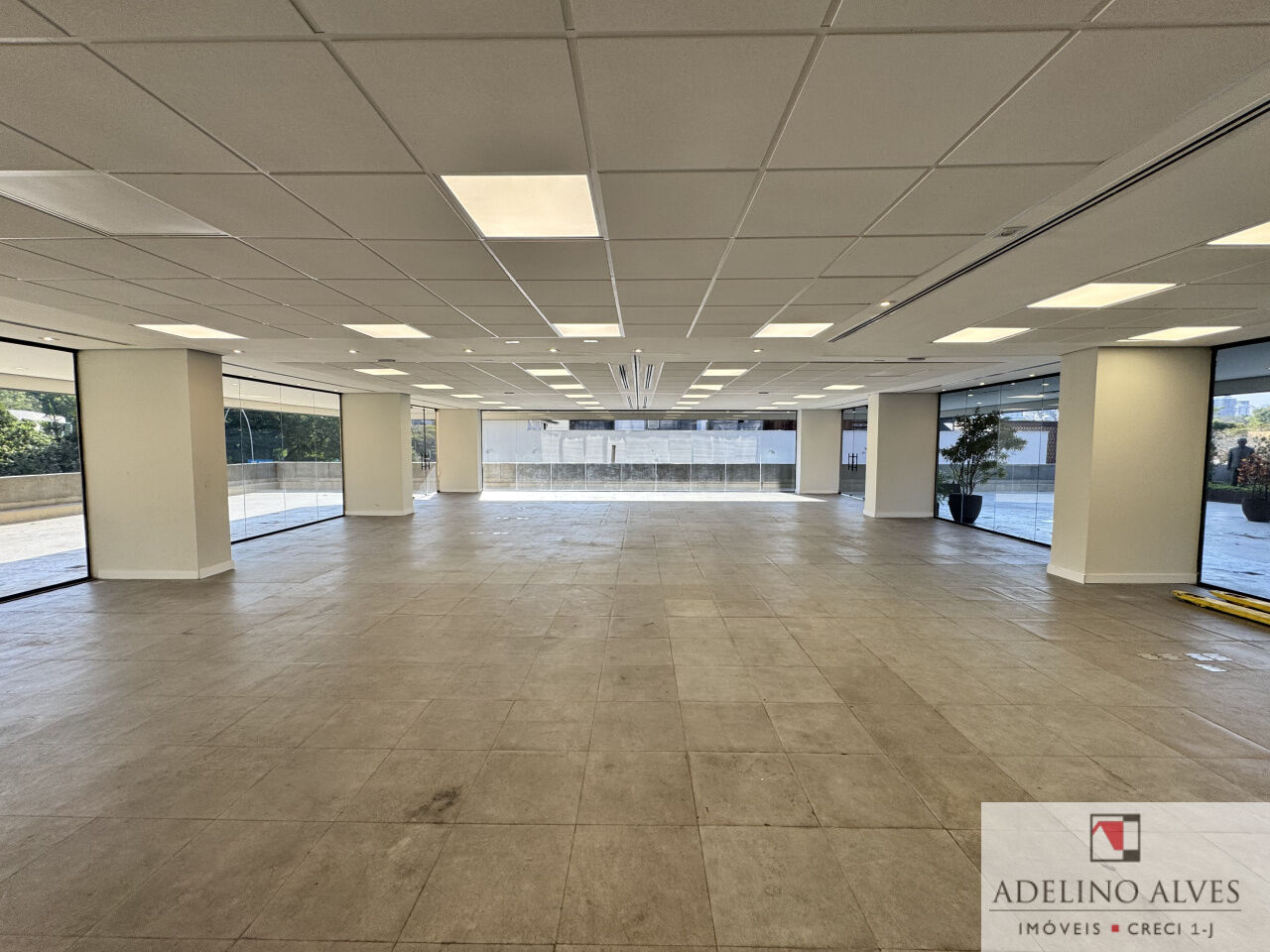 Conj. Comercial para Locação - ITAIM BIBI